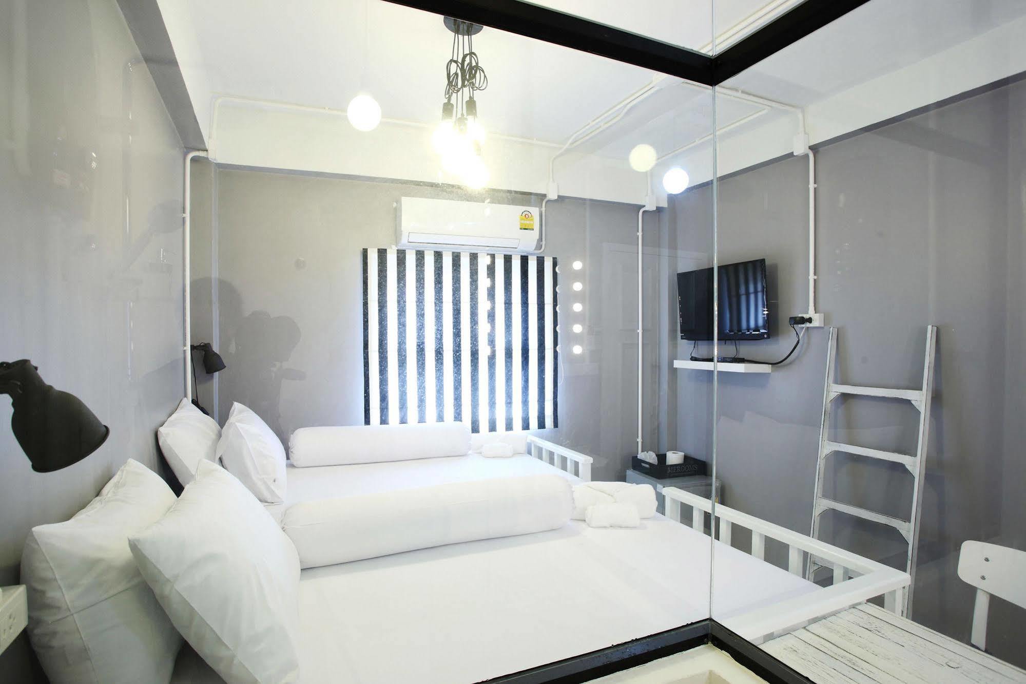 Meroom Phuket Exterior photo